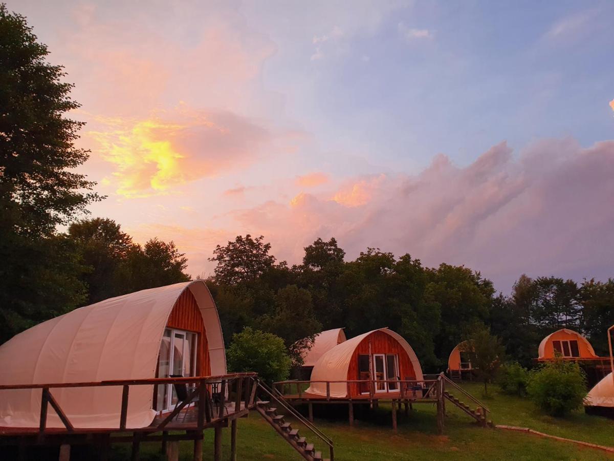Hotel Sunrise Glamping Retreat Galesu Exterior foto